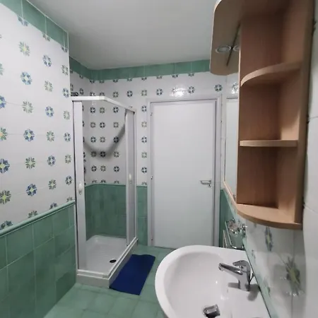 Nyaraló La Perla - Zircone